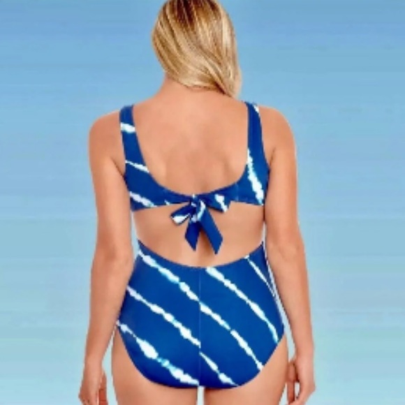 Beach Betty Blue Cut Out One Piece Swimsuit - Picture 2 of 8